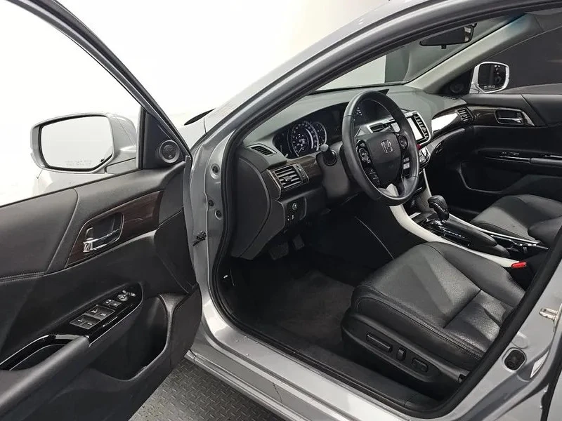 Honda Accord 2.4 9GEN TOP, снимка 8 - Автомобили и джипове - 55441121