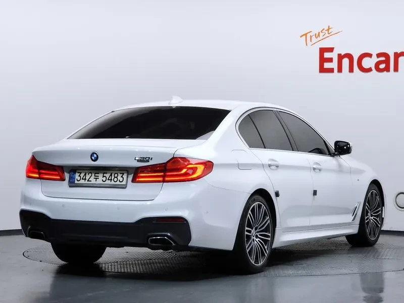 BMW 530 M Sports, снимка 2 - Автомобили и джипове - 56071276