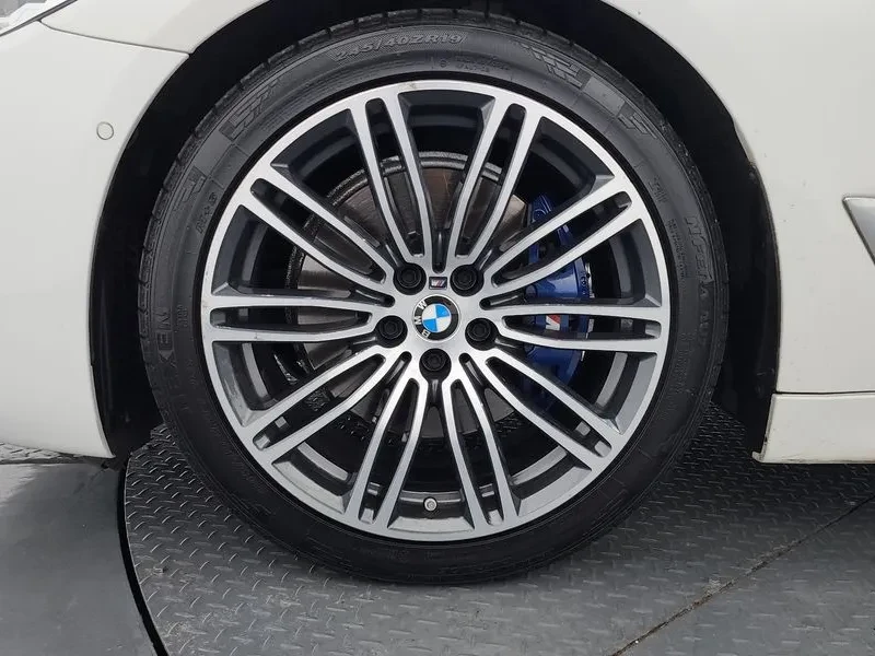 BMW 530 M Sports, снимка 5 - Автомобили и джипове - 56071276