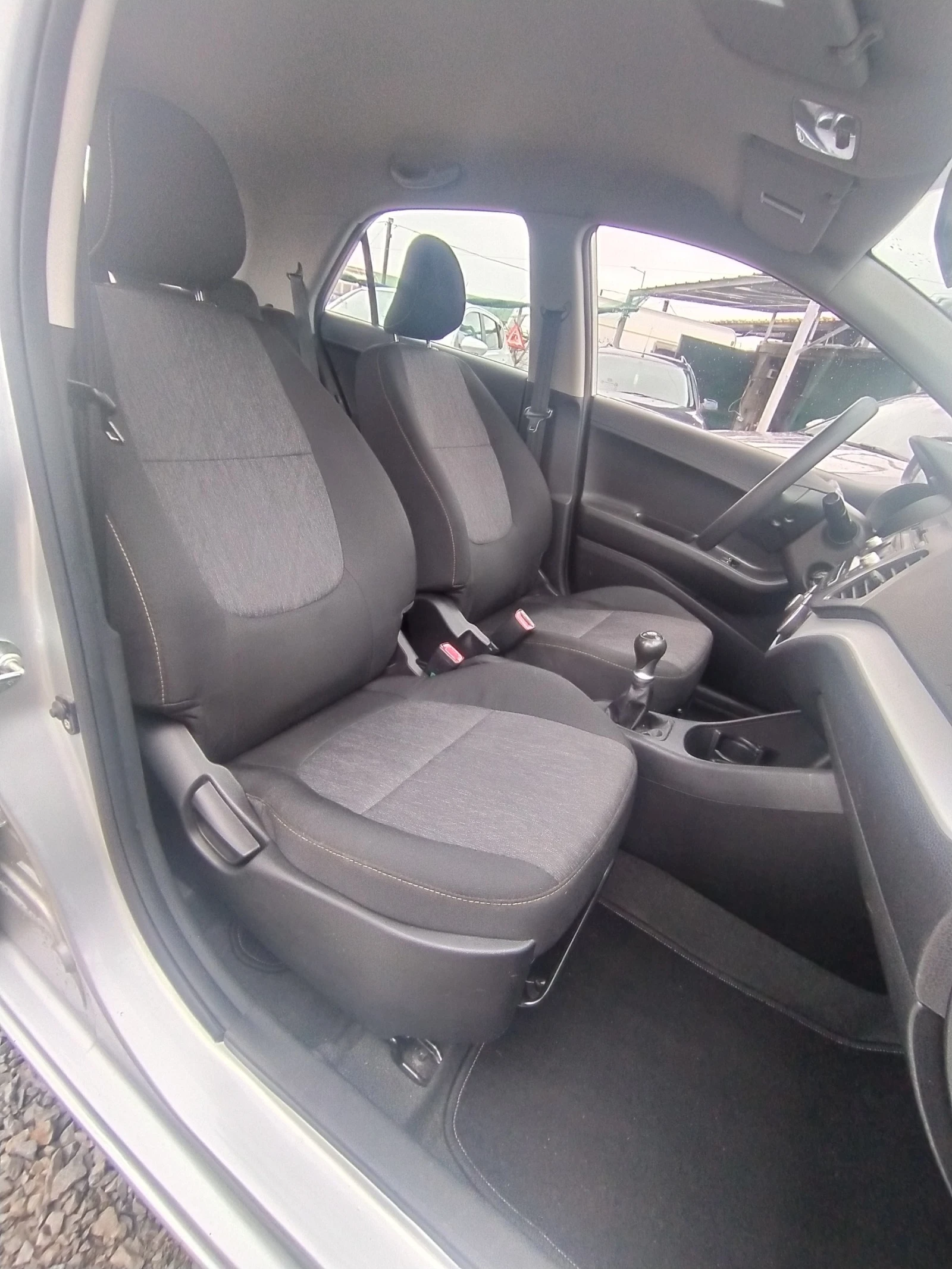 Kia Picanto 1.0i/Swiss - изображение 8