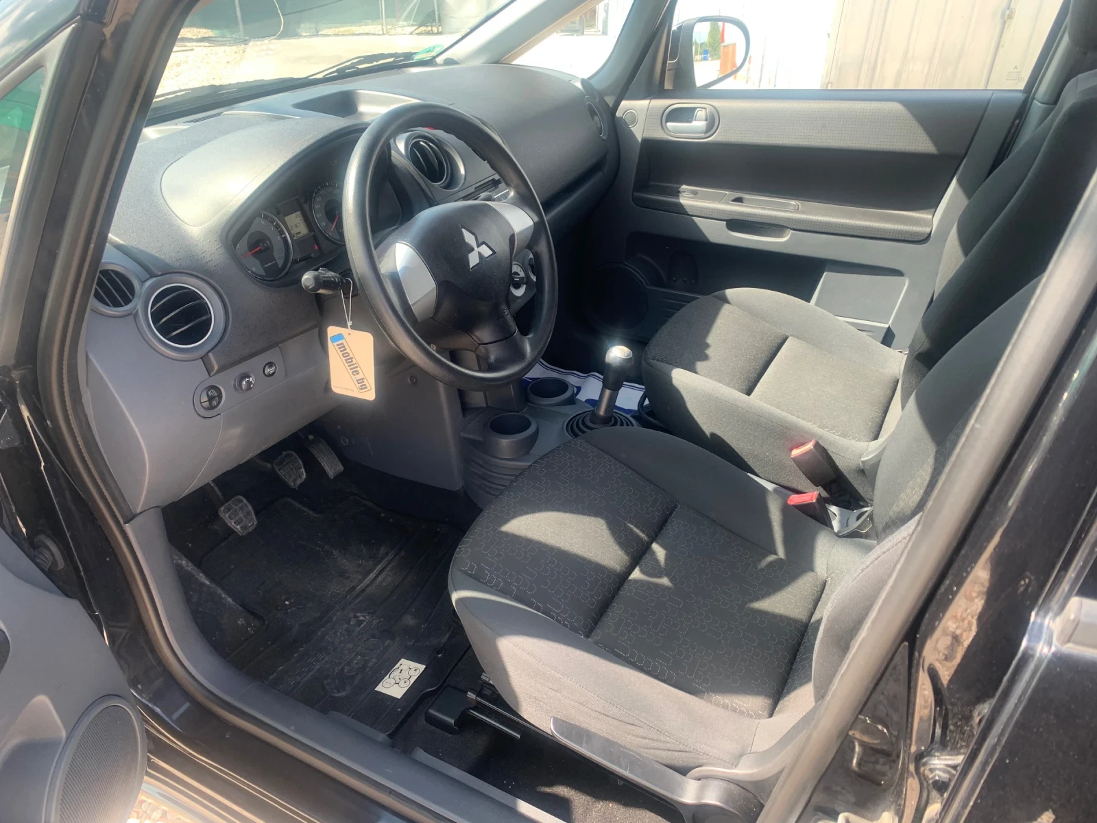 Mitsubishi Colt 1.3i - изображение 9