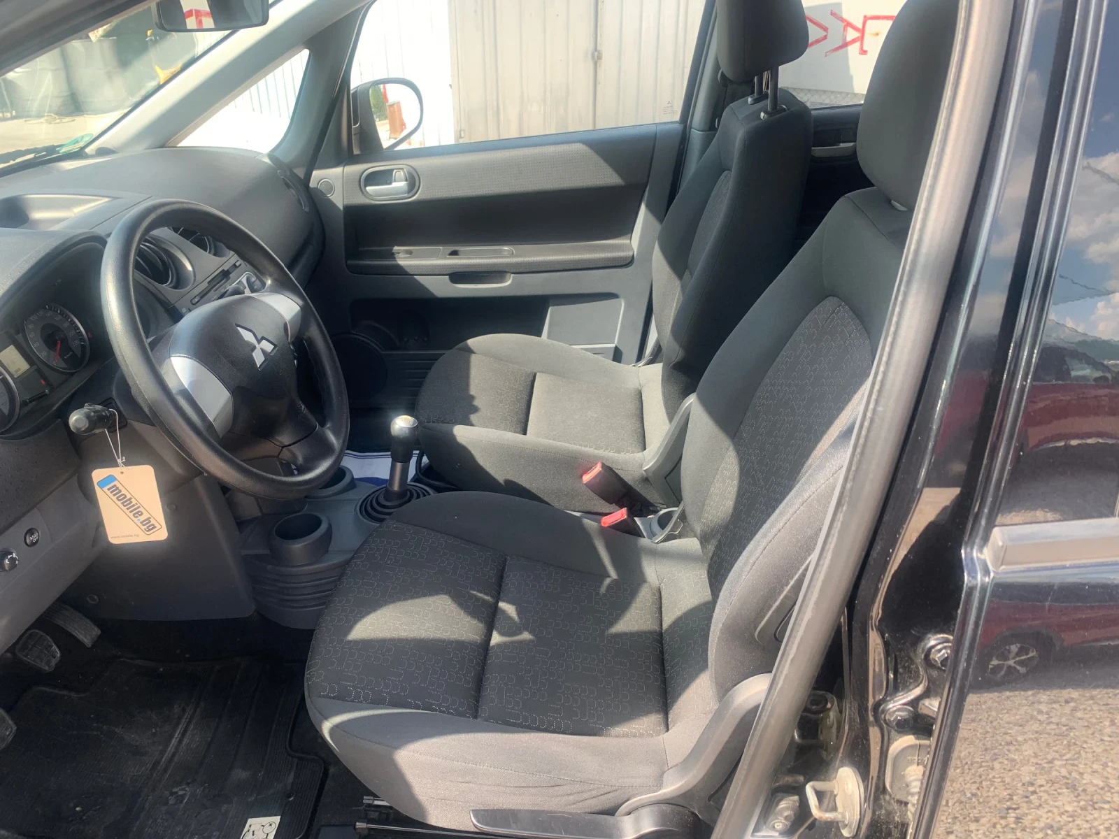 Mitsubishi Colt 1.3i - изображение 10
