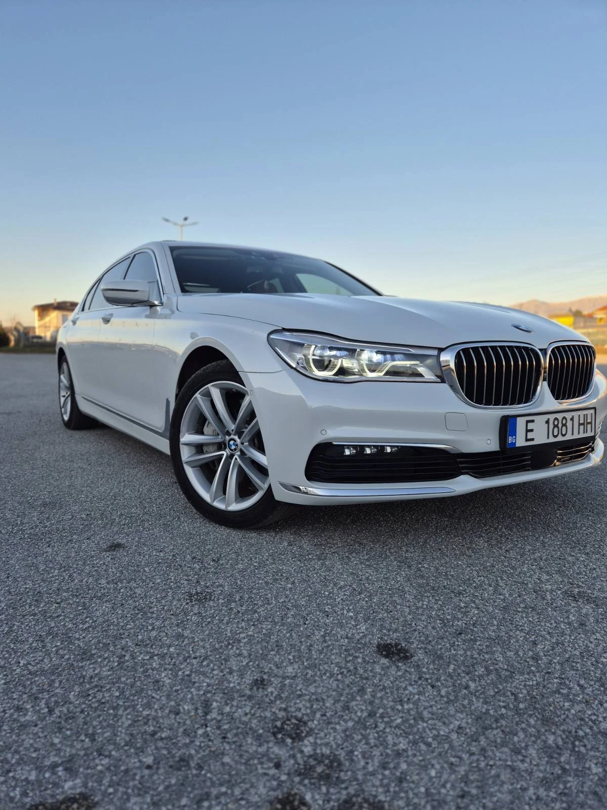 BMW 750 Li - изображение 4