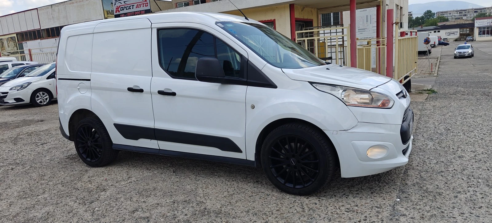 Ford Connect 1.6D15г.Обслужен - изображение 9