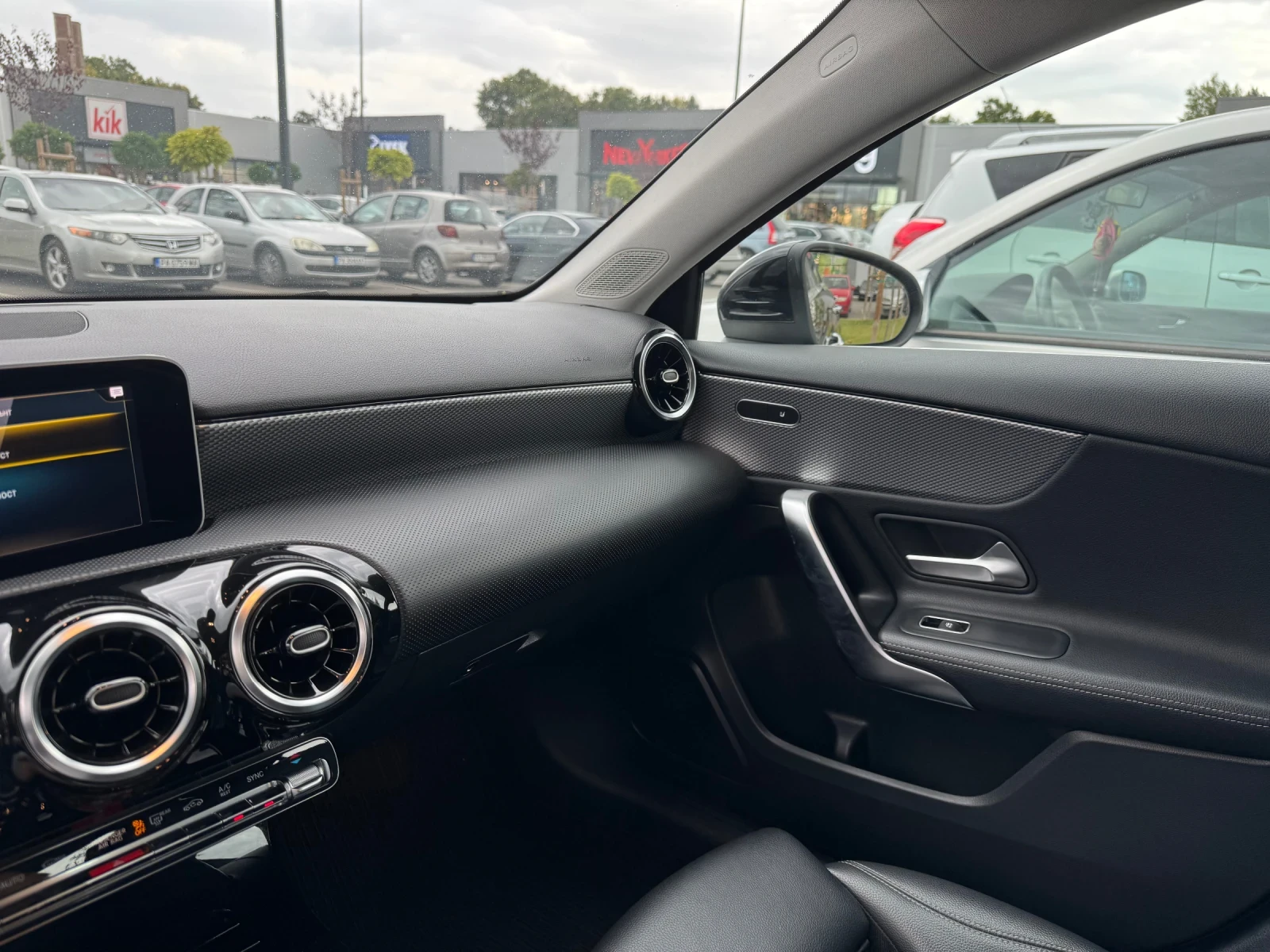 Mercedes-Benz A 180  - изображение 9