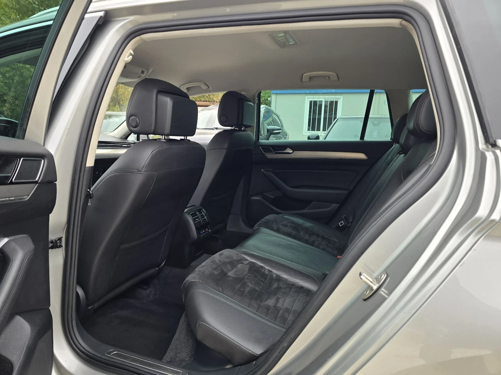 VW Passat 2.0TDI 150. DIGITAL    | Mobile.bg   11