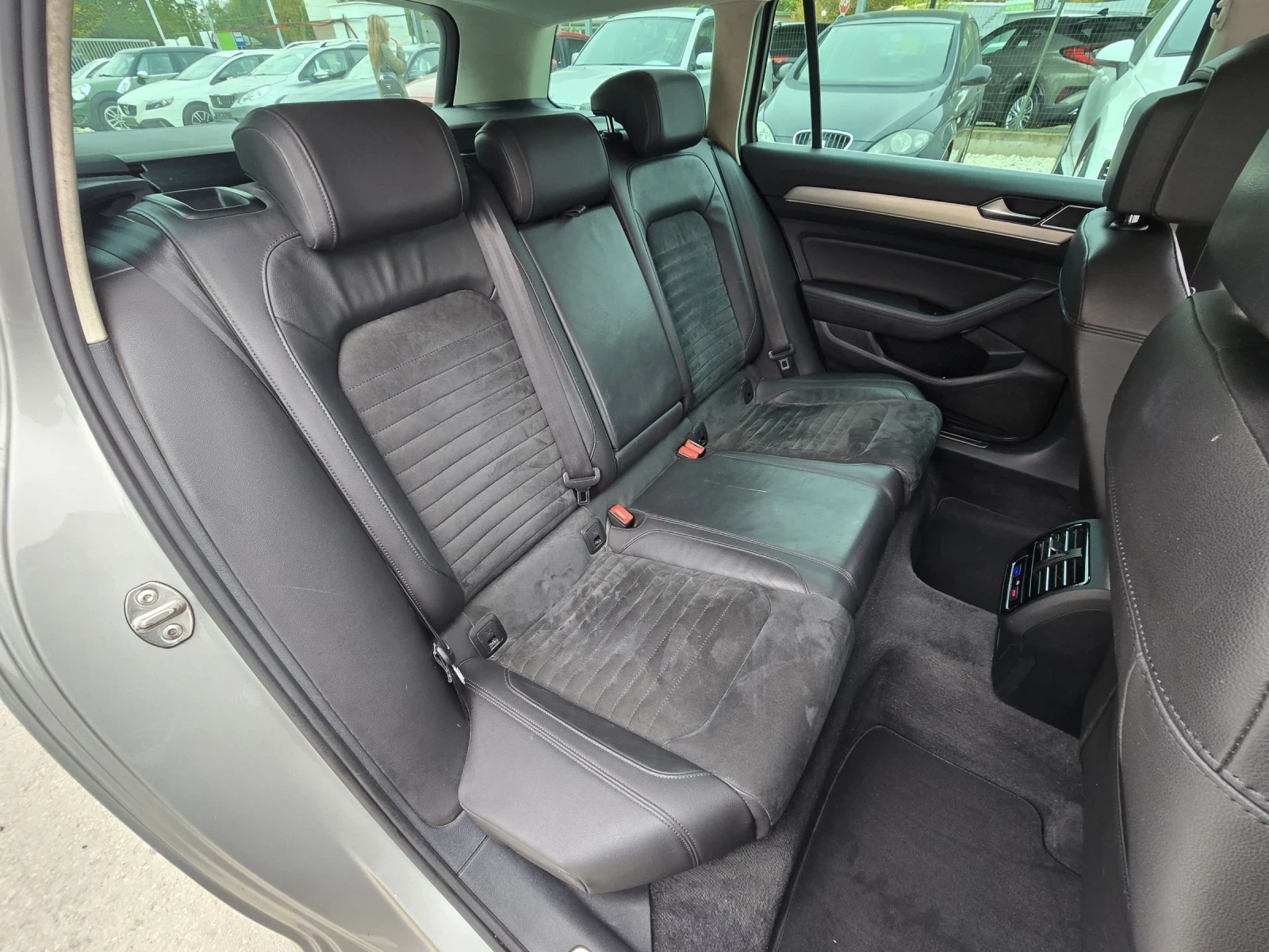 VW Passat 2.0TDI 150. DIGITAL    | Mobile.bg   14