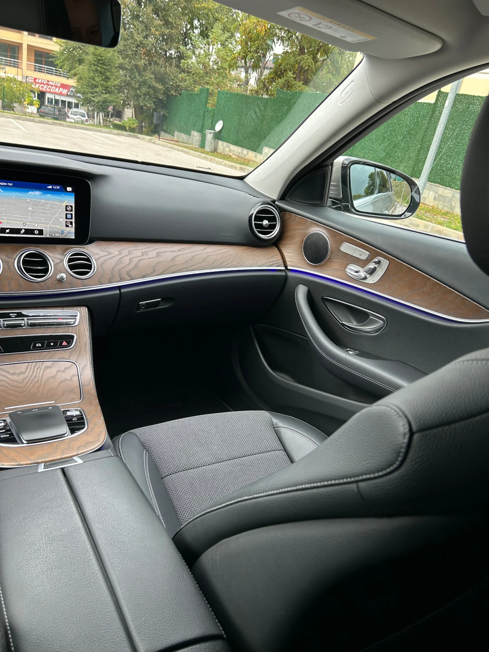 Mercedes-Benz E 300 Mercedes Benz E300E Plug In Hybrid Multibeam | Mobile.bg   11