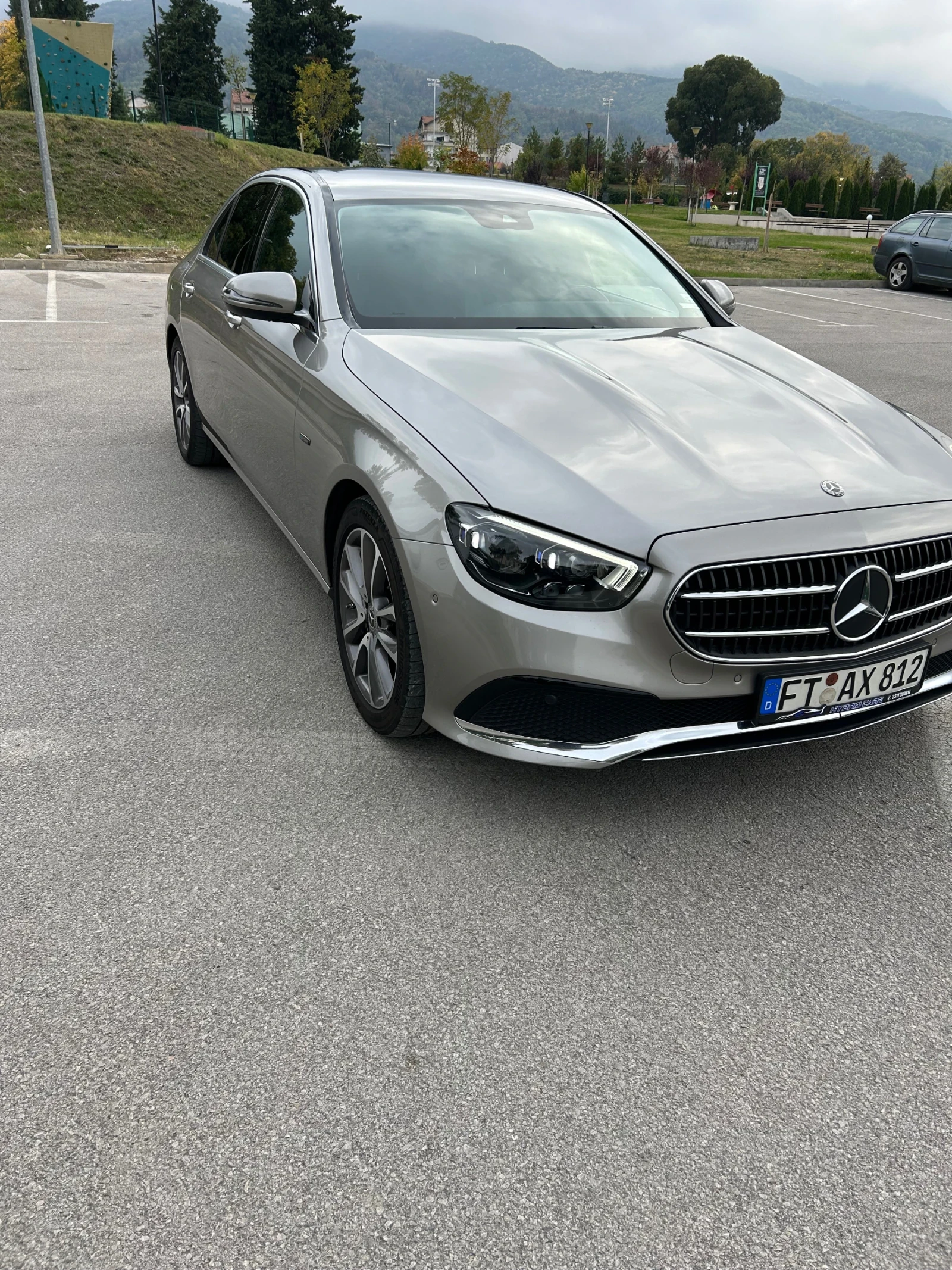 Mercedes-Benz E 300 Mercedes Benz E300E Plug In Hybrid Multibeam - изображение 2