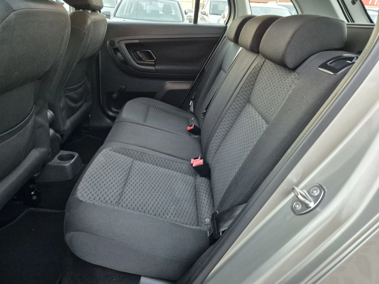 Skoda Fabia 1.2i-113.000км | Mobile.bg — изображение 14