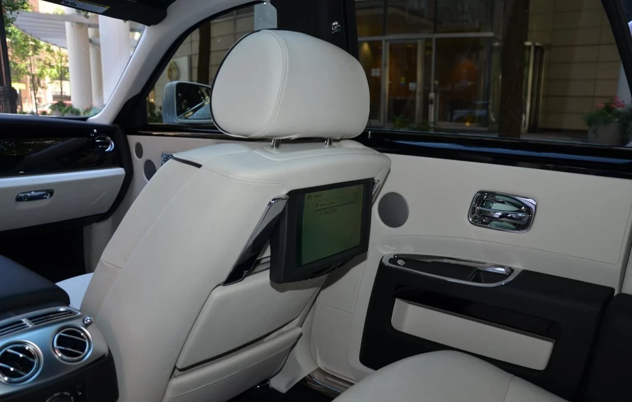 Rolls-Royce Ghost 6.6 V12 (570 Hp) - изображение 8