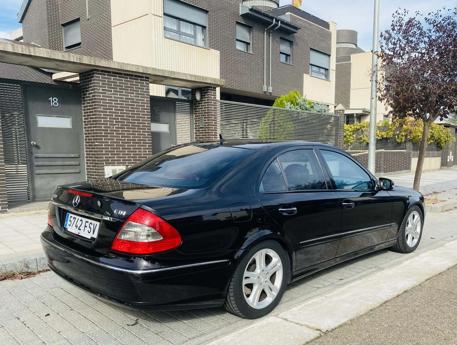 Mercedes-Benz E 320 AVANGARDE  | Mobile.bg � ����������� 2