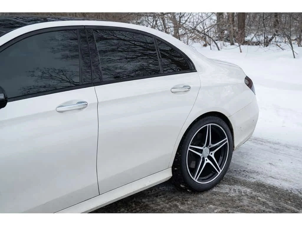 Mercedes-Benz E 43 AMG * АВТО КРЕДИТ* ЦЕНА ДО БГ * СЕРВИЗНА ИСТОРИЯ *  - изображение 6