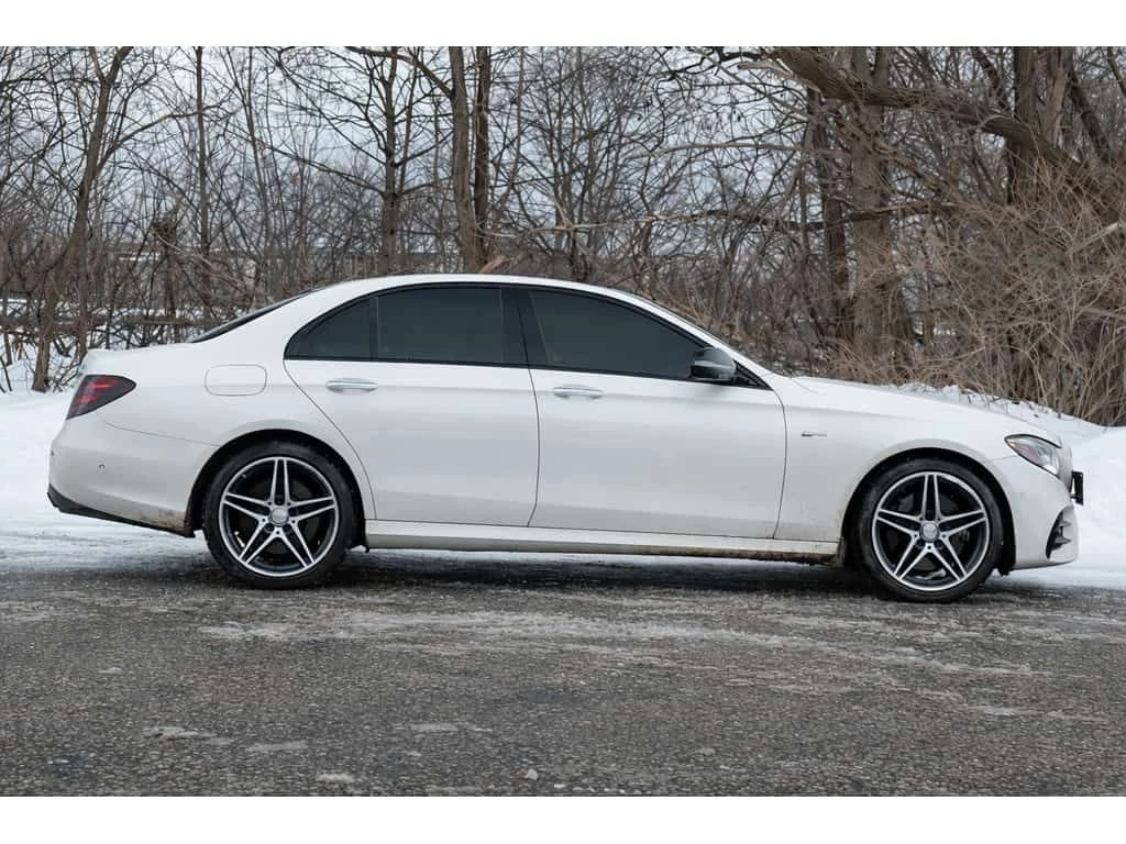 Mercedes-Benz E 43 AMG * АВТО КРЕДИТ* ЦЕНА ДО БГ * СЕРВИЗНА ИСТОРИЯ *  - изображение 3