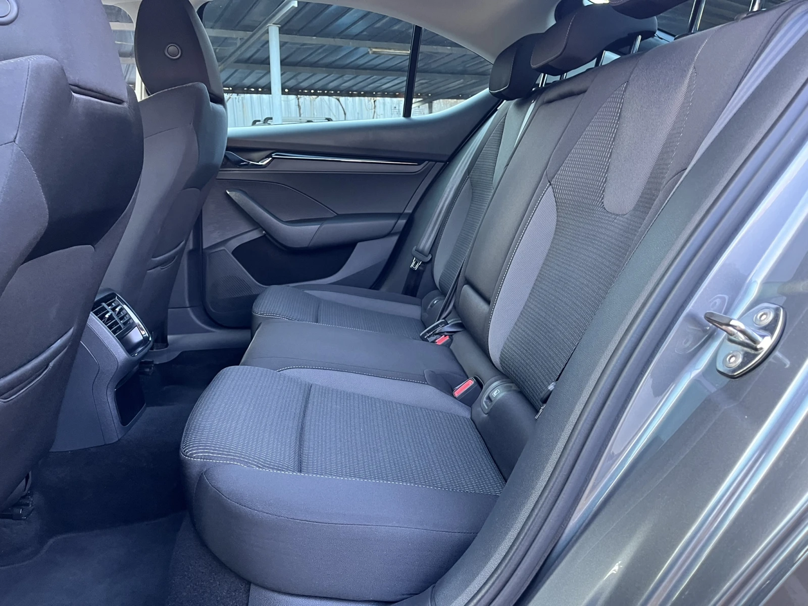 Skoda Octavia 2.0 TDI 115 к.с, снимка 9 - Автомобили и джипове - 53737755