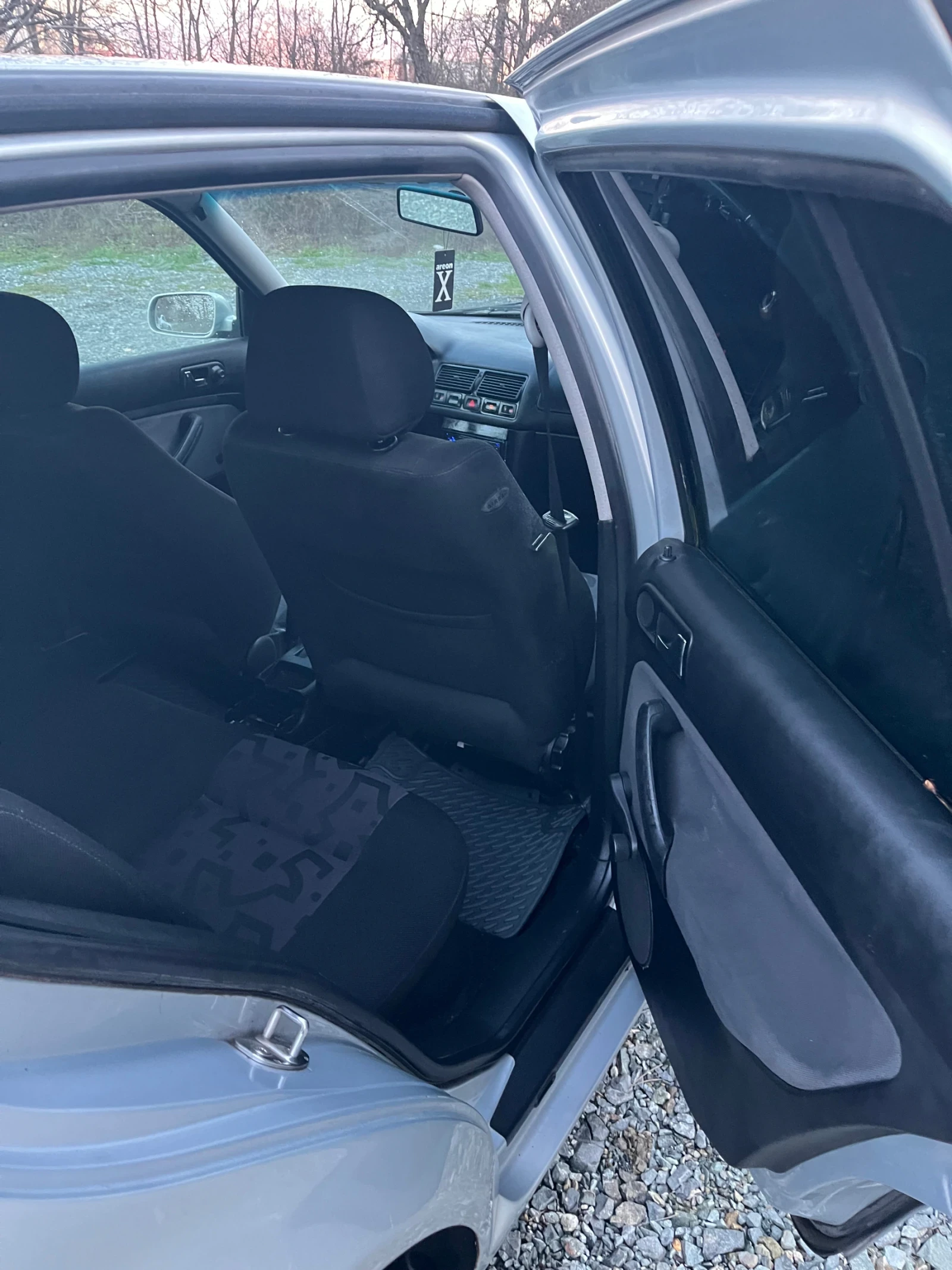 VW Golf, снимка 5 - Автомобили и джипове - 53855112