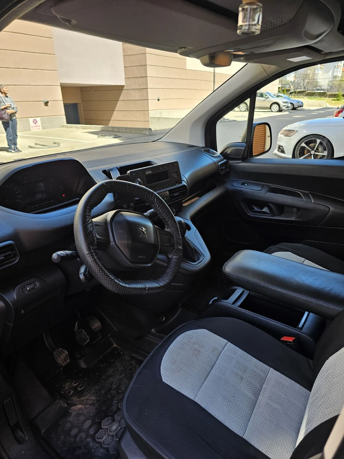 Peugeot Partner, снимка 9 - Автомобили и джипове - 54167173