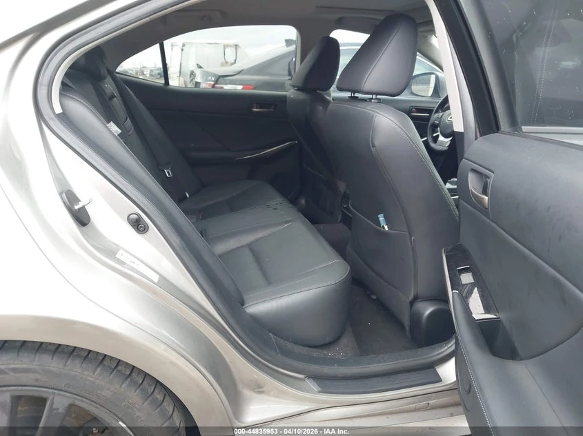 Lexus IS 300 2.0l | Mobile.bg � ����������� 8