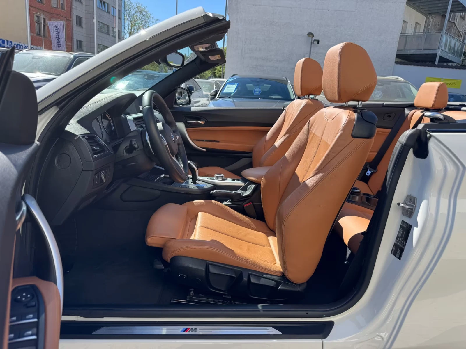 BMW 220 iCABRIO/184HP/M-SPORT/SHADOW/NAVI/LED/KLESS/358q, снимка 9 - Автомобили и джипове - 54737114