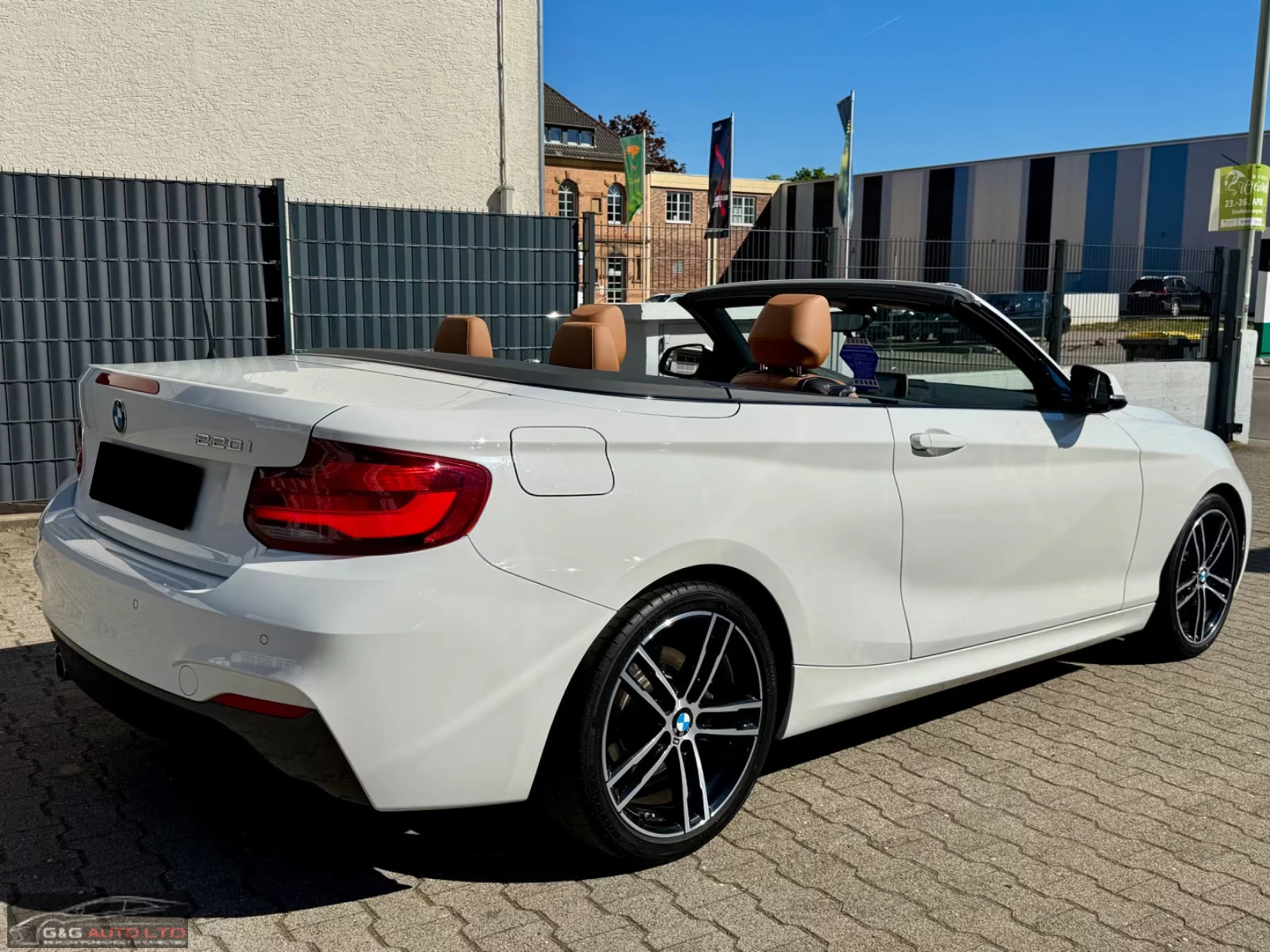 BMW 220 iCABRIO/184HP/M-SPORT/SHADOW/NAVI/LED/KLESS/358q, снимка 6 - Автомобили и джипове - 54737114