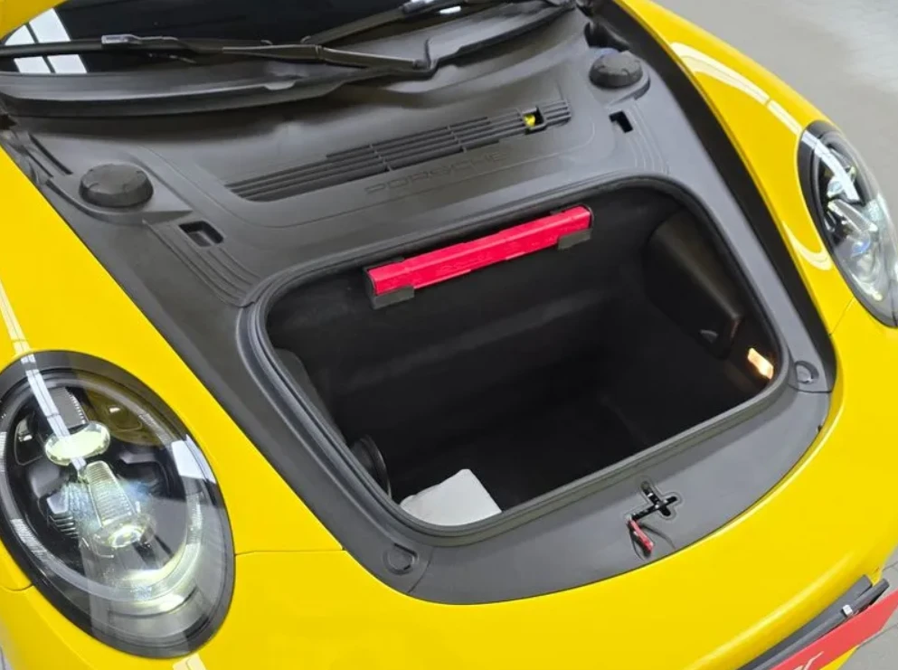 Porsche 911 CARRERA 4 GTS 991 | RACING YELLOW, снимка 7 - Автомобили и джипове - 55163619