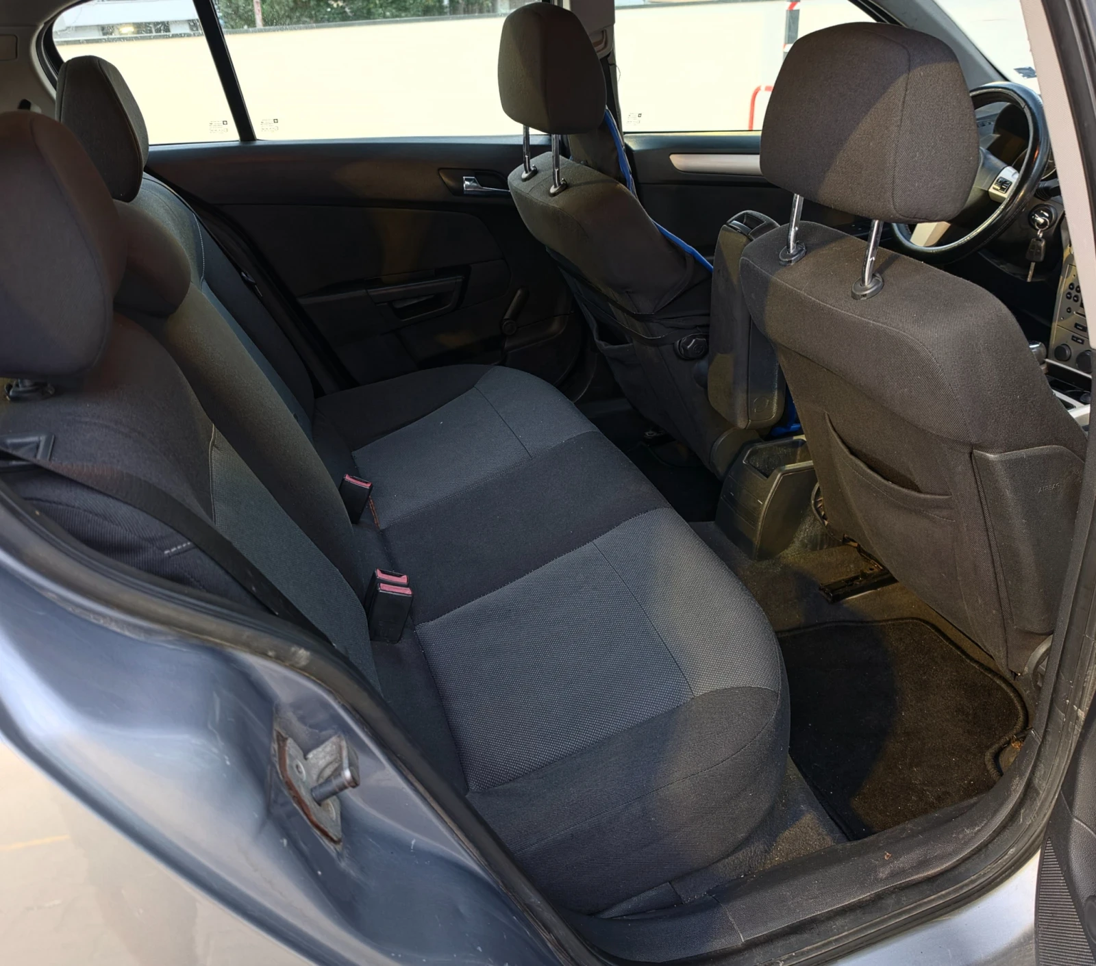 Opel Astra 1.7CDTI, снимка 10 - Автомобили и джипове - 56182901