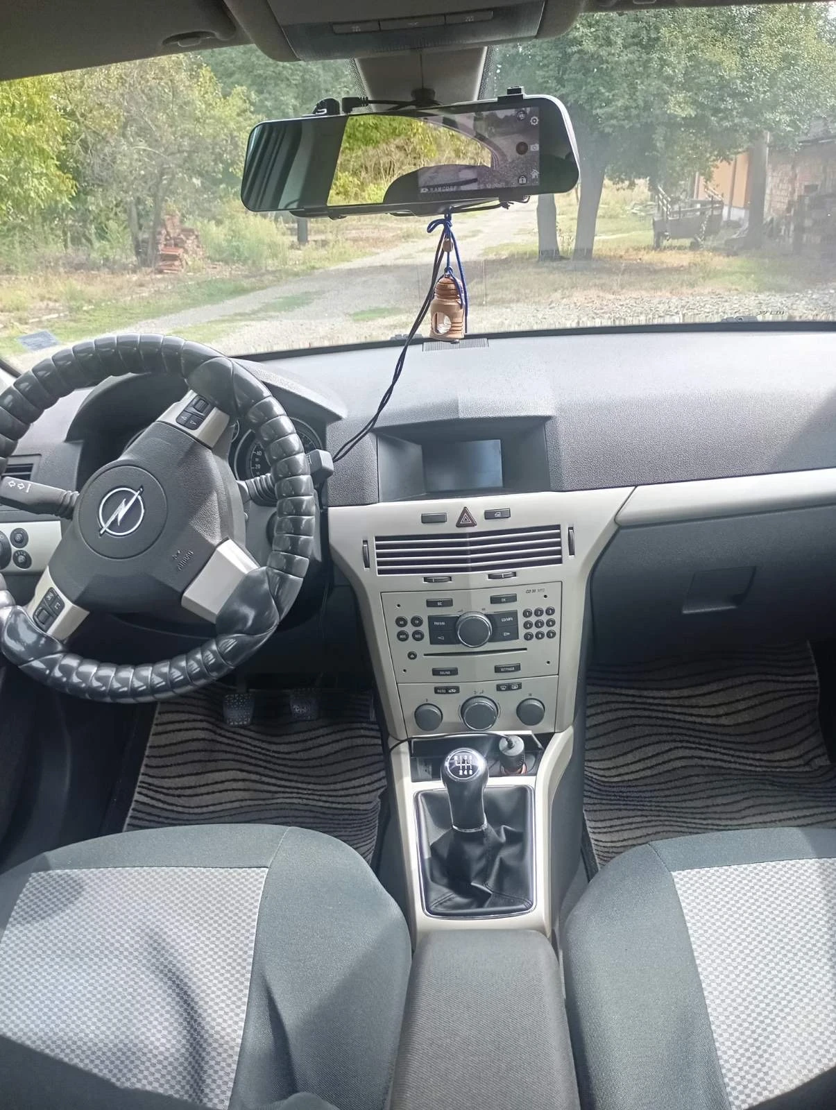 Opel Astra H 1.9CDTI, снимка 4 - Автомобили и джипове - 56407858
