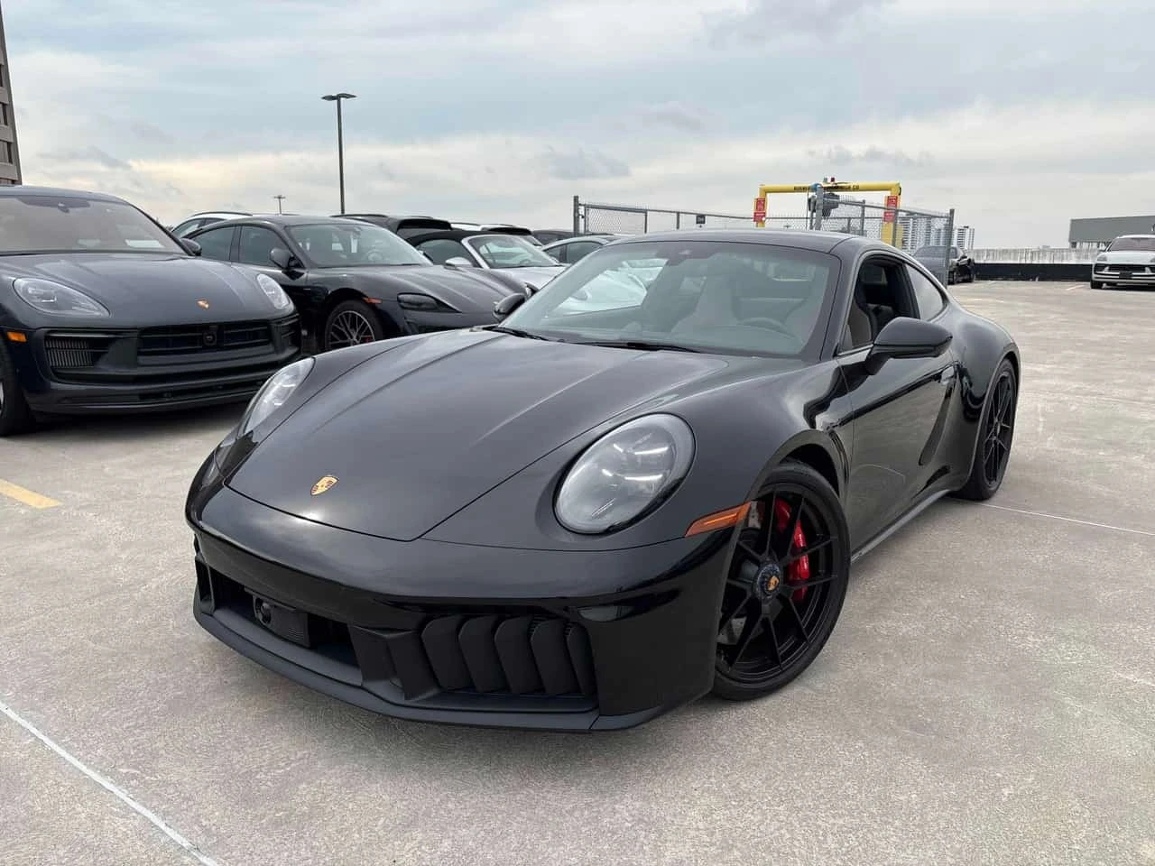 Porsche 911 Carrera GTS Coupe * CARFAX * 2 КЛЮЧА