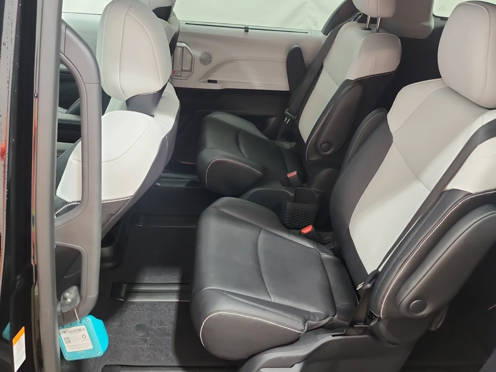 Toyota Sienna Xse, 7 ������, ���������� | Mobile.bg � ����������� 14