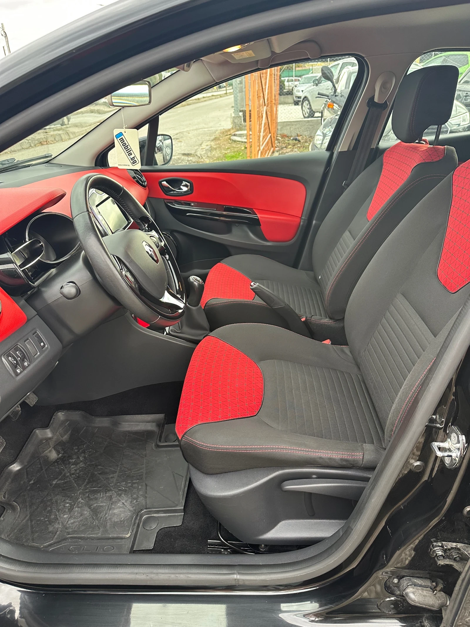 Renault Clio 1.5 dci, снимка 9 - Автомобили и джипове - 56729368