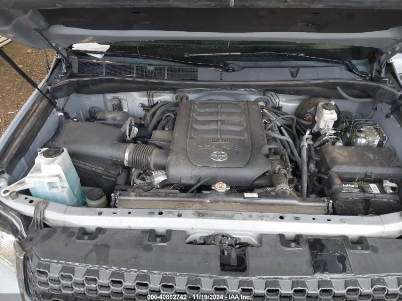 Toyota Tundra SR5 5.7 V8 , снимка 10 - Автомобили и джипове - 49268823