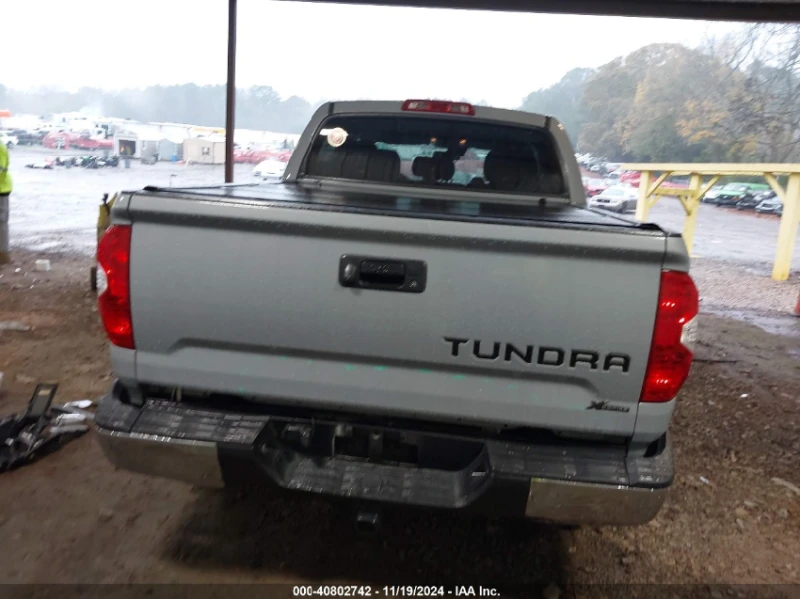 Toyota Tundra SR5 5.7 V8 , снимка 7 - Автомобили и джипове - 49268823