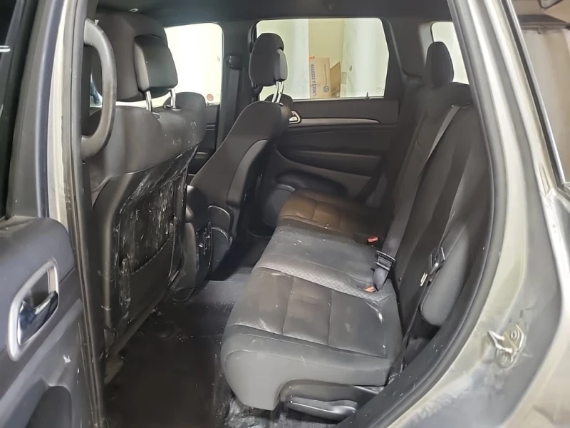 Jeep Grand cherokee * LAREDO * CARFAX * , снимка 12 - Автомобили и джипове - 53010327