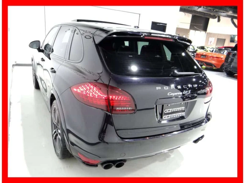 Porsche Cayenne * GTS AWD * NAVI/LEATHER/PANO ROOF/BLUETOOTH/LOADE, снимка 4 - Автомобили и джипове - 53540706