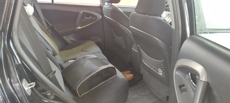 Toyota Rav4 2.2 D4D 136к.с., снимка 5 - Автомобили и джипове - 53565901