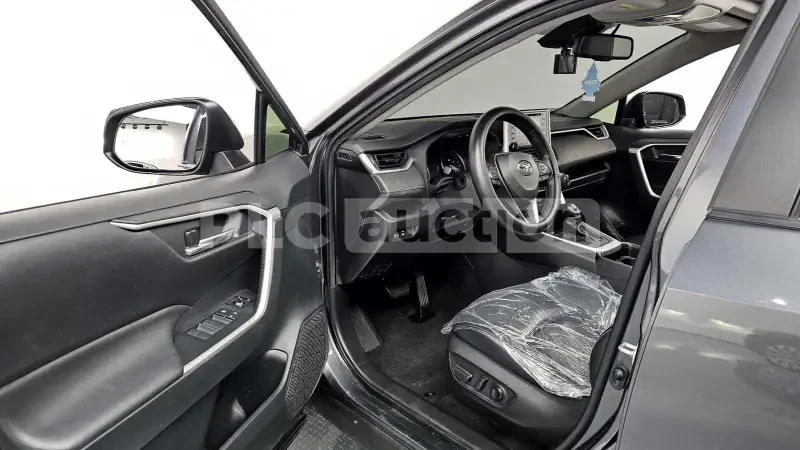 Toyota Rav4 LANE ASSIST* BLIND SPOT* КАМЕРА* ПОДГРЕВИ* , снимка 5 - Автомобили и джипове - 54133704
