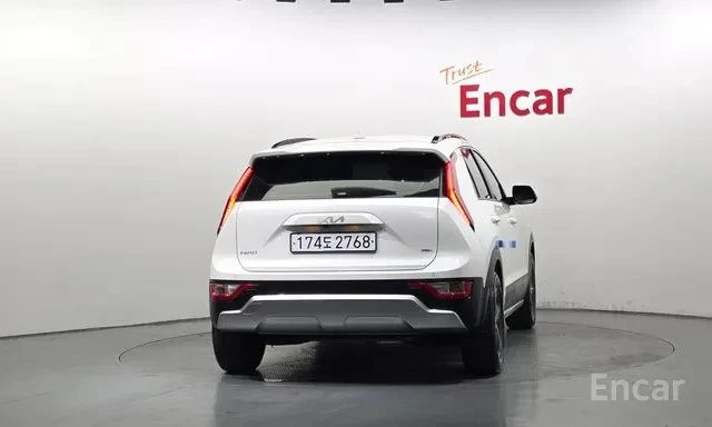 Kia Niro Hybrid Prestige | Адаптивен круиз | Обдухване, снимка 4 - Автомобили и джипове - 55546547