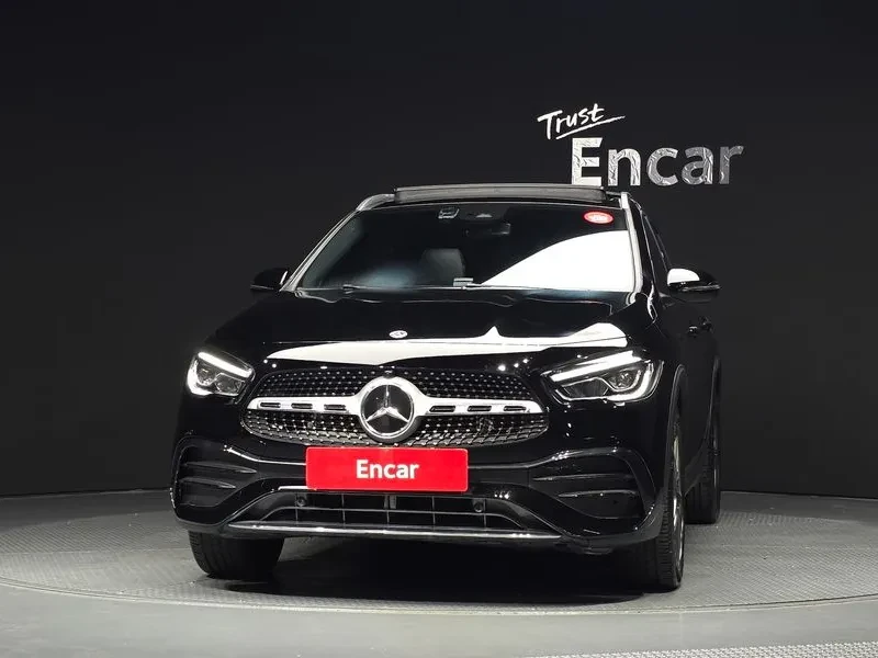 Mercedes-Benz GLA 250 4Matic, снимка 3 - Автомобили и джипове - 55717104