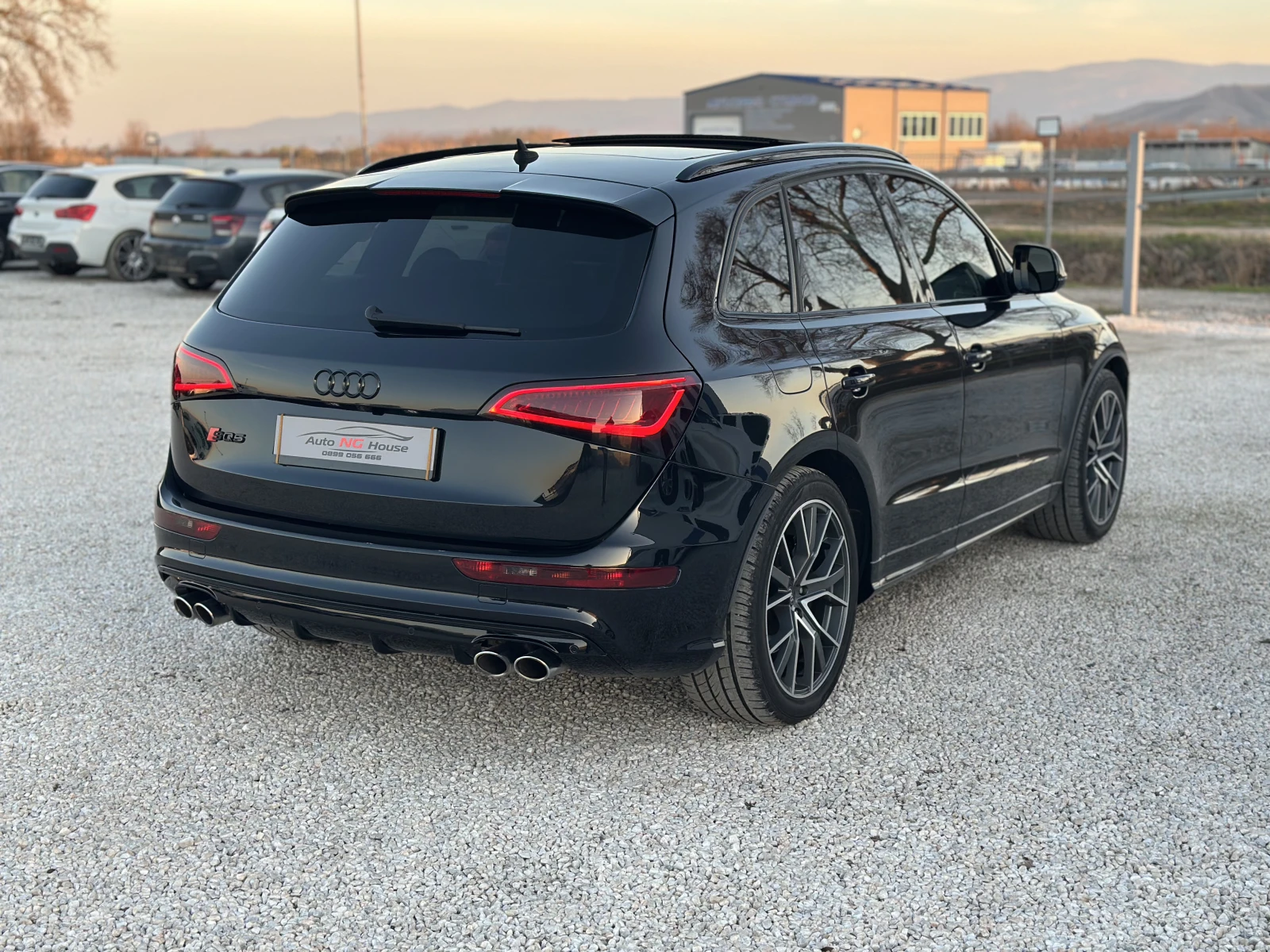 Audi SQ5 BANG & OLUFSEN| FULL| СЕРВИЗНА ИСТОРИЯ| ОБСЛУЖЕНА|, снимка 5 - Автомобили и джипове - 53801937