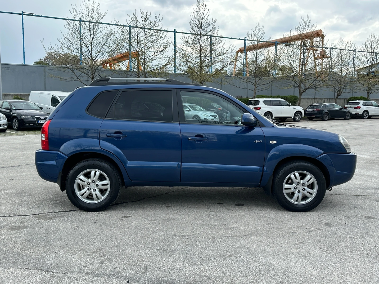 Hyundai Tucson 2, 0 дизел/Кожа, снимка 5 - Автомобили и джипове - 54291107