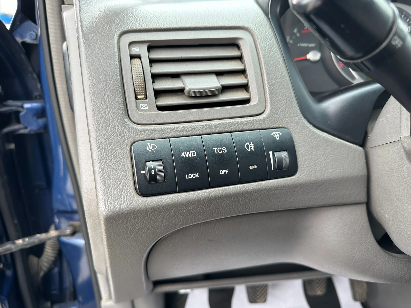 Hyundai Tucson 2, 0 дизел/Кожа, снимка 17 - Автомобили и джипове - 54291107