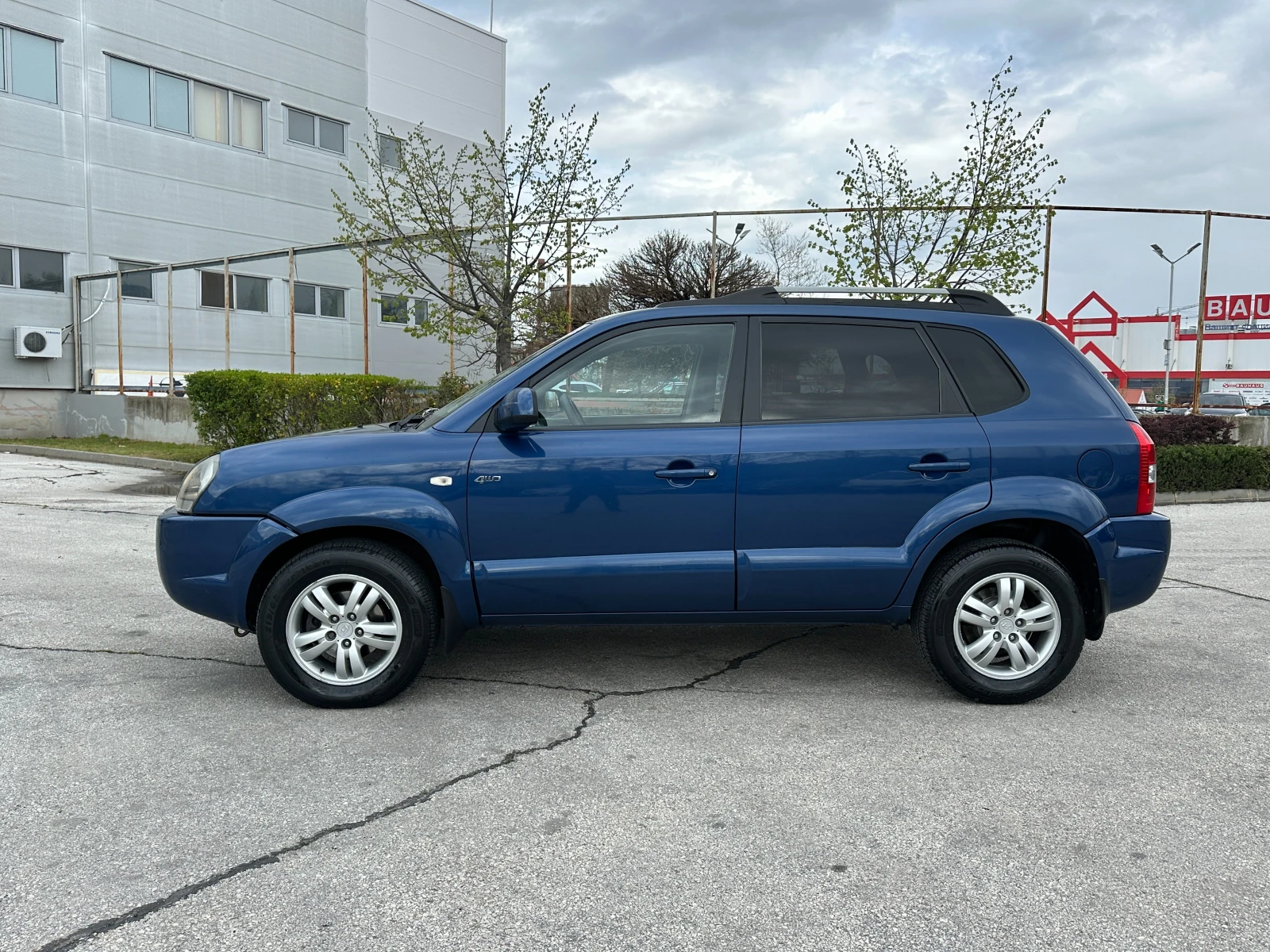 Hyundai Tucson 2, 0 дизел/Кожа, снимка 2 - Автомобили и джипове - 54291107