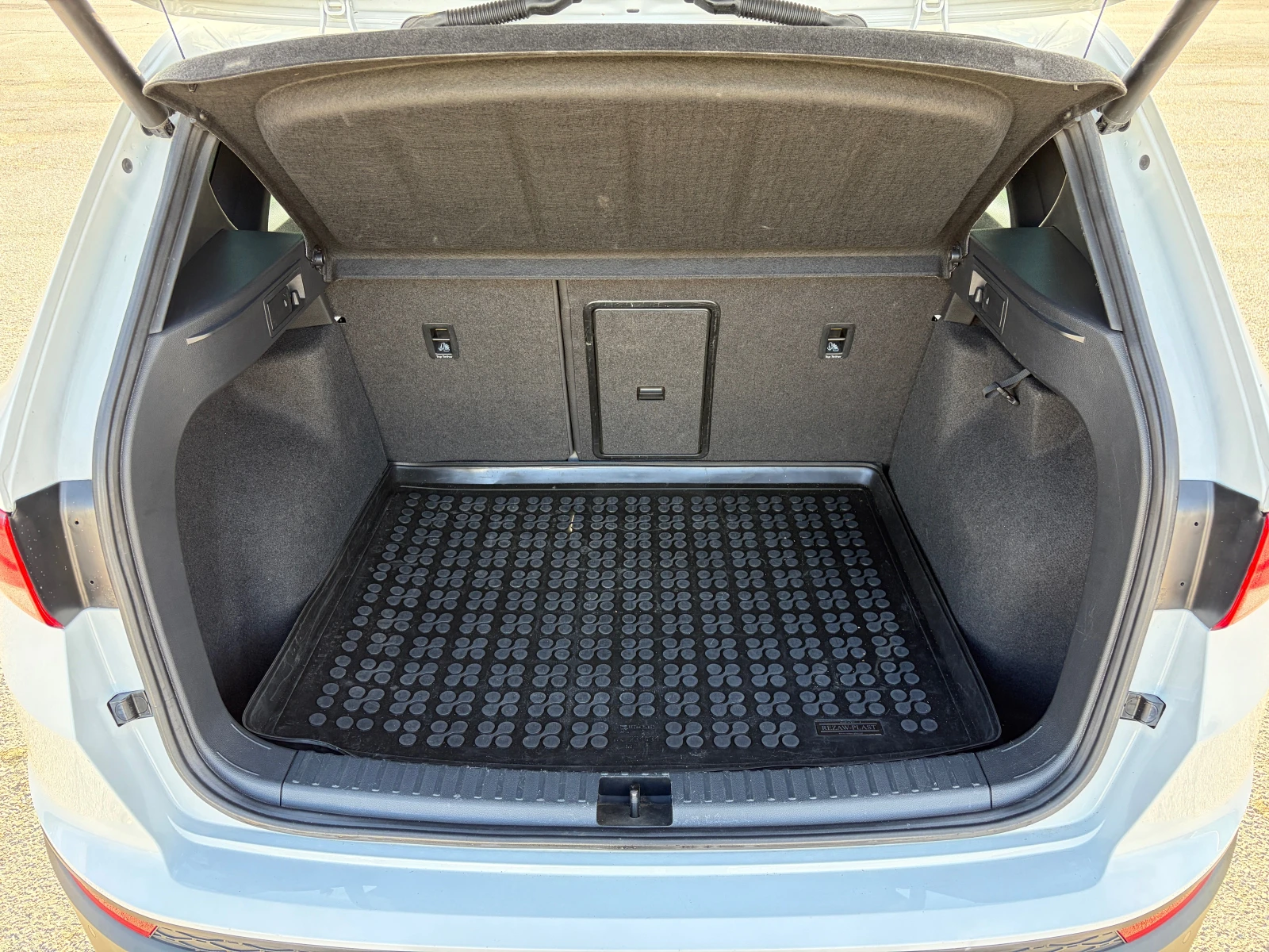 Seat Ateca 2.0TDI 190кс 4х4 XCELLENCE, снимка 15 - Автомобили и джипове - 54328771