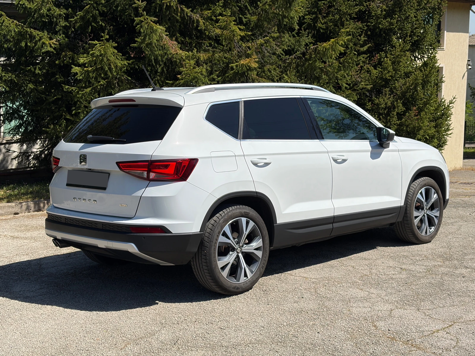 Seat Ateca 2.0TDI 190кс 4х4 XCELLENCE, снимка 4 - Автомобили и джипове - 54328771