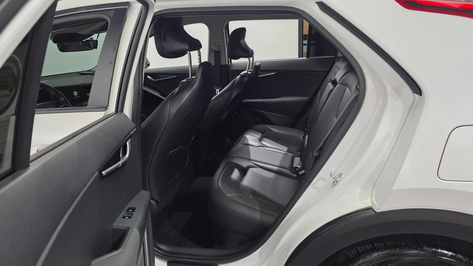 Kia Niro Hybrid Prestige | Адаптивен круиз | Обдухване, снимка 15 - Автомобили и джипове - 55546547