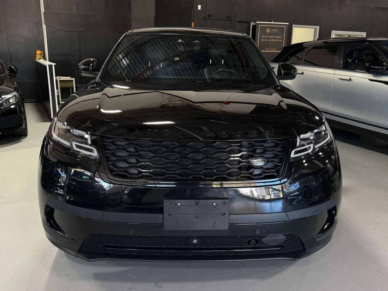 Land Rover Range Rover Velar P250 S, снимка 2 - Автомобили и джипове - 56706732