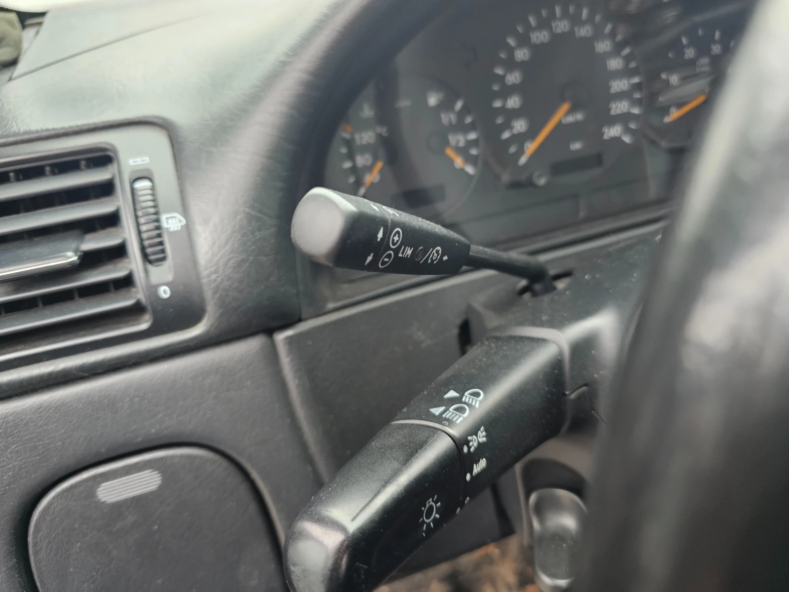 Mercedes-Benz ML 270 CDI, снимка 14 - Автомобили и джипове - 56718439