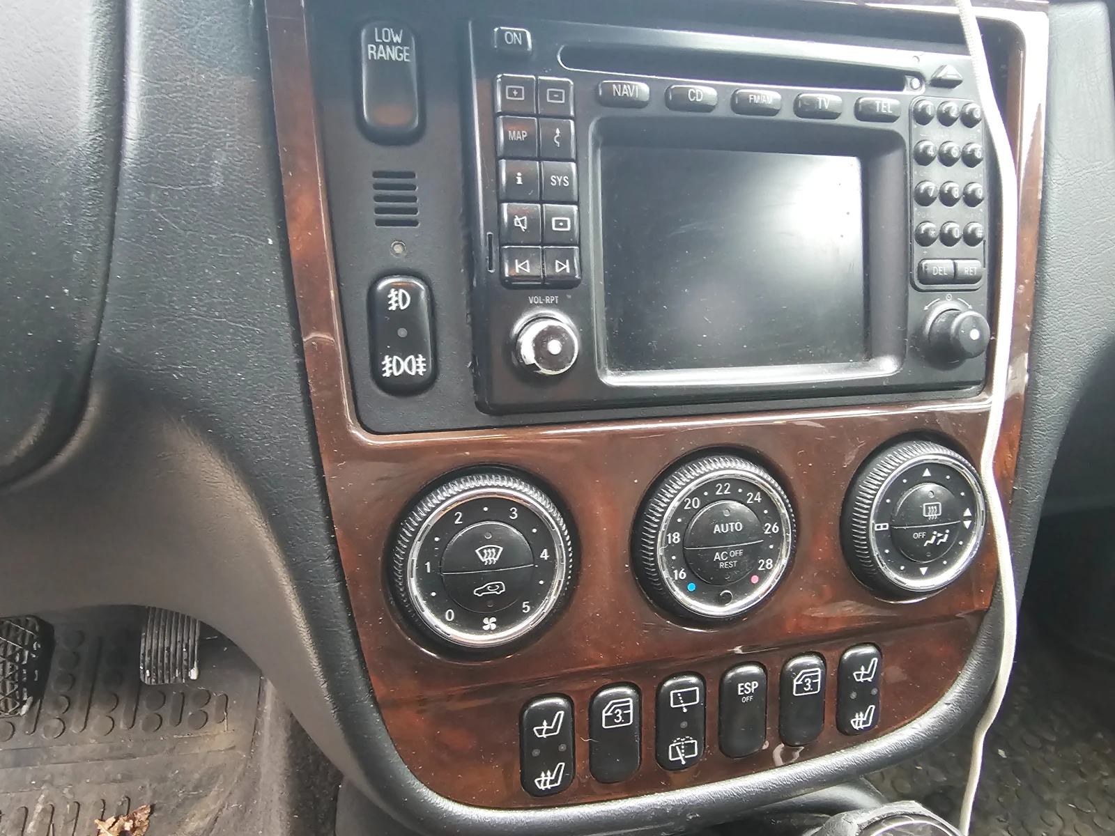 Mercedes-Benz ML 270 CDI, снимка 9 - Автомобили и джипове - 56718439