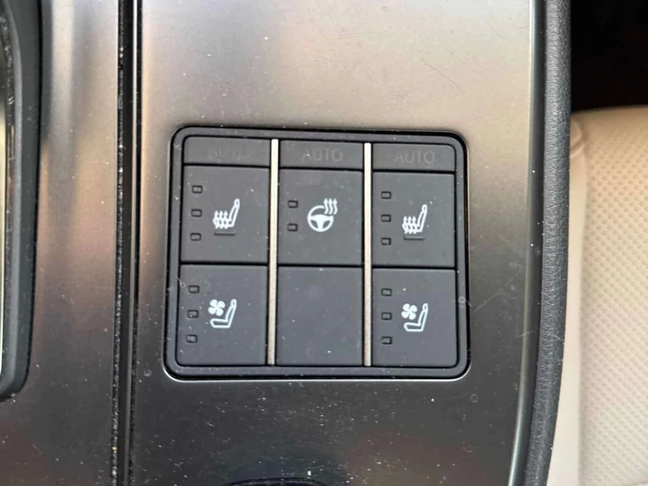 Lexus UX 300h  * CARFAX * ����� �� ����������� | Mobile.bg � ����������� 10