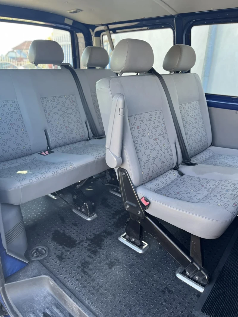 VW T5 1.9 TDI 102 PS, снимка 11 - Бусове и автобуси - 52424392